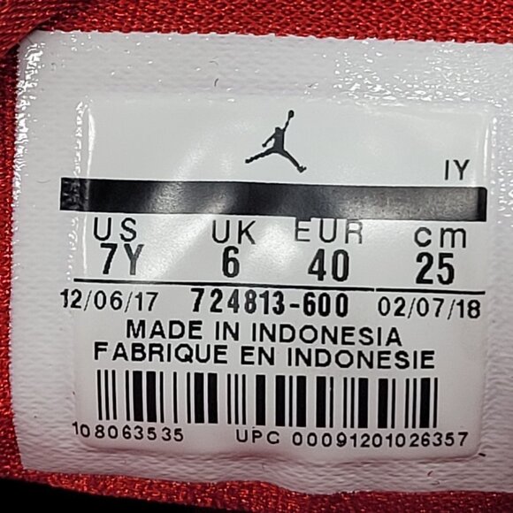 Air Jordan Future Low Youth Red White Sneakers 724813-600 US Size 7Y - Picture 8 of 8